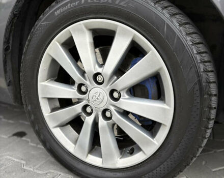 Сірий Тойота Ауріс, об'ємом двигуна 2 л та пробігом 267 тис. км за 5500 $, фото 9 на Automoto.ua