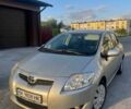 Серый Тойота Аурис, объемом двигателя 2 л и пробегом 230 тыс. км за 5300 $, фото 1 на Automoto.ua