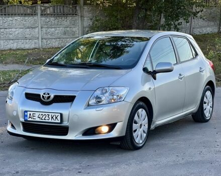 Серый Тойота Аурис, объемом двигателя 1.4 л и пробегом 250 тыс. км за 6350 $, фото 12 на Automoto.ua