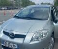 Серый Тойота Аурис, объемом двигателя 2 л и пробегом 233 тыс. км за 5683 $, фото 3 на Automoto.ua