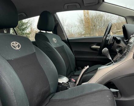 Сірий Тойота Ауріс, об'ємом двигуна 1.4 л та пробігом 264 тис. км за 6999 $, фото 15 на Automoto.ua