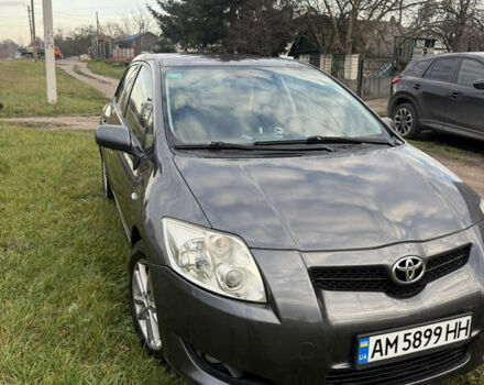 Серый Тойота Аурис, объемом двигателя 1.6 л и пробегом 250 тыс. км за 6200 $, фото 2 на Automoto.ua
