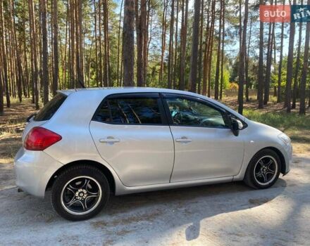 Серый Тойота Аурис, объемом двигателя 1.6 л и пробегом 189 тыс. км за 5300 $, фото 2 на Automoto.ua