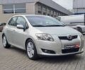 Сірий Тойота Ауріс, об'ємом двигуна 2.2 л та пробігом 216 тис. км за 6690 $, фото 1 на Automoto.ua