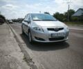 Сірий Тойота Ауріс, об'ємом двигуна 2 л та пробігом 300 тис. км за 5800 $, фото 1 на Automoto.ua