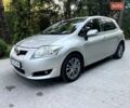 Сірий Тойота Ауріс, об'ємом двигуна 1.6 л та пробігом 225 тис. км за 5700 $, фото 1 на Automoto.ua