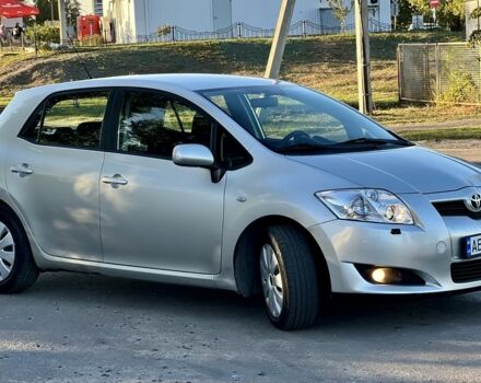 Серый Тойота Аурис, объемом двигателя 1.4 л и пробегом 250 тыс. км за 6350 $, фото 6 на Automoto.ua