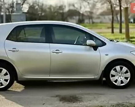 Серый Тойота Аурис, объемом двигателя 1.6 л и пробегом 185 тыс. км за 6200 $, фото 1 на Automoto.ua