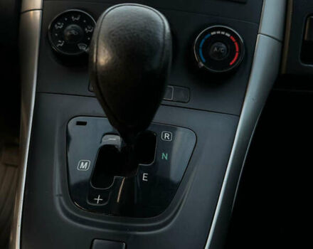 Сірий Тойота Ауріс, об'ємом двигуна 1.6 л та пробігом 244 тис. км за 6200 $, фото 3 на Automoto.ua