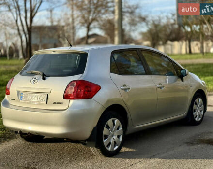 Серый Тойота Аурис, объемом двигателя 1.6 л и пробегом 265 тыс. км за 5800 $, фото 4 на Automoto.ua