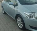 Серый Тойота Аурис, объемом двигателя 2 л и пробегом 238 тыс. км за 6000 $, фото 1 на Automoto.ua
