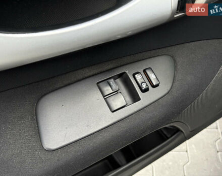 Сірий Тойота Ауріс, об'ємом двигуна 2 л та пробігом 267 тис. км за 5500 $, фото 17 на Automoto.ua