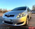 Сірий Тойота Ауріс, об'ємом двигуна 1.4 л та пробігом 301 тис. км за 5500 $, фото 1 на Automoto.ua