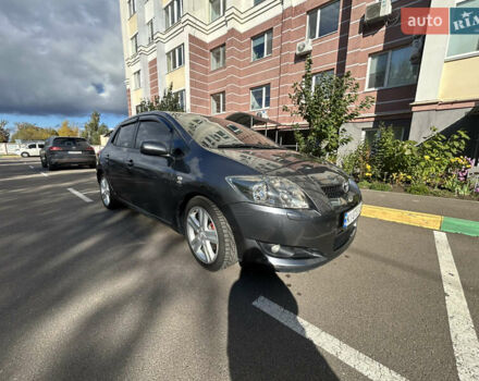 Тойота Аурис 2007 в Киеве на Automoto.ua Серый Тойота Аурис, объемом двигателя 2.2 л и пробегом 250 тыс. км за 7000 $, фото 3 на Automoto.ua