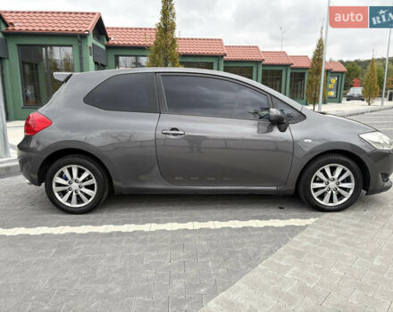 Сірий Тойота Ауріс, об'ємом двигуна 2 л та пробігом 267 тис. км за 5500 $, фото 6 на Automoto.ua