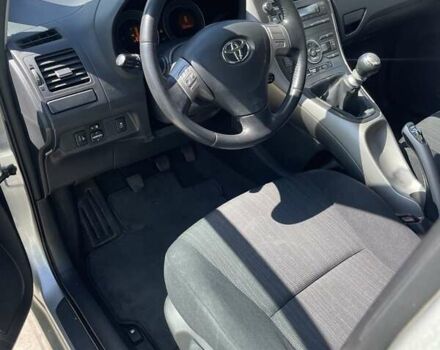 Серый Тойота Аурис, объемом двигателя 2 л и пробегом 233 тыс. км за 5683 $, фото 14 на Automoto.ua