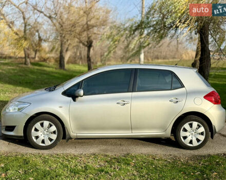 Серый Тойота Аурис, объемом двигателя 1.6 л и пробегом 265 тыс. км за 5800 $, фото 7 на Automoto.ua