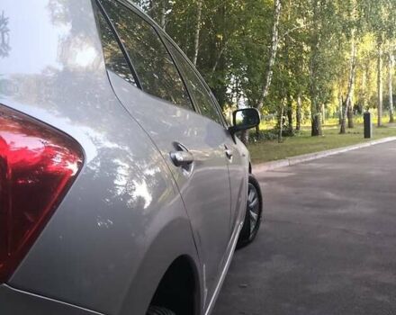 Серый Тойота Аурис, объемом двигателя 1.6 л и пробегом 225 тыс. км за 6450 $, фото 11 на Automoto.ua