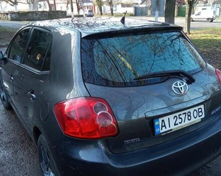 Серый Тойота Аурис, объемом двигателя 1.6 л и пробегом 260 тыс. км за 5850 $, фото 2 на Automoto.ua