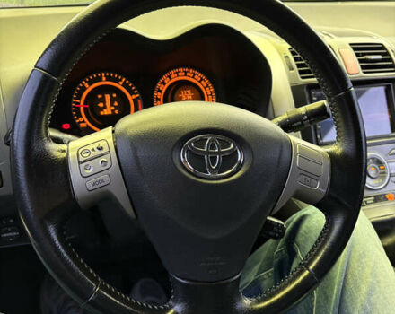 Сірий Тойота Ауріс, об'ємом двигуна 2 л та пробігом 267 тис. км за 5500 $, фото 31 на Automoto.ua