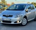 Серый Тойота Аурис, объемом двигателя 1.4 л и пробегом 250 тыс. км за 6350 $, фото 1 на Automoto.ua