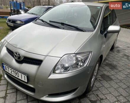 Серый Тойота Аурис, объемом двигателя 1.6 л и пробегом 217 тыс. км за 6500 $, фото 4 на Automoto.ua