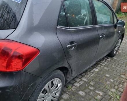 Серый Тойота Аурис, объемом двигателя 1.4 л и пробегом 257 тыс. км за 6800 $, фото 6 на Automoto.ua