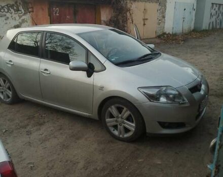 Серый Тойота Аурис, объемом двигателя 2.23 л и пробегом 213 тыс. км за 6200 $, фото 5 на Automoto.ua