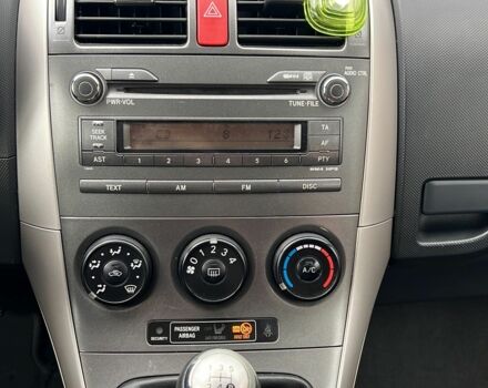 Сірий Тойота Ауріс, об'ємом двигуна 1.6 л та пробігом 257 тис. км за 6500 $, фото 6 на Automoto.ua