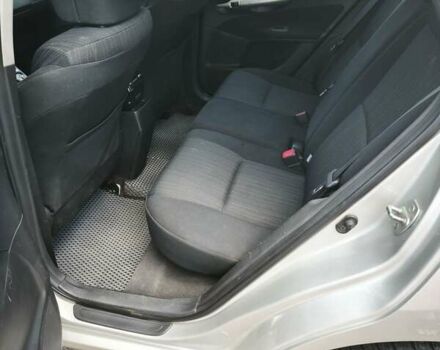 Сірий Тойота Ауріс, об'ємом двигуна 2 л та пробігом 300 тис. км за 5800 $, фото 7 на Automoto.ua