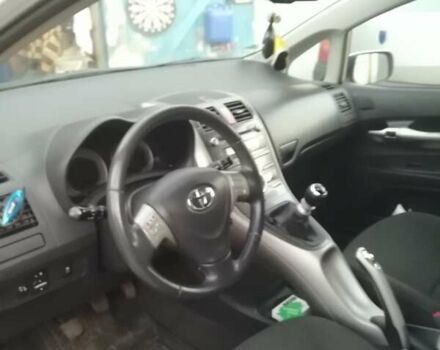 Серый Тойота Аурис, объемом двигателя 2.23 л и пробегом 213 тыс. км за 6200 $, фото 6 на Automoto.ua