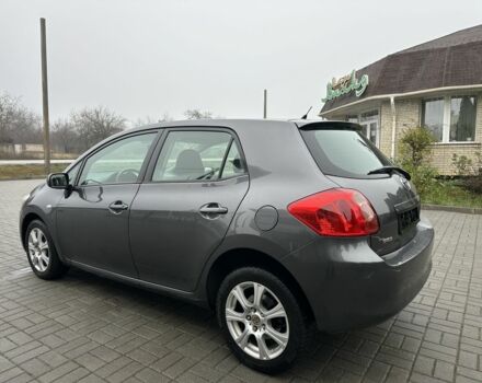 Серый Тойота Аурис, объемом двигателя 1.4 л и пробегом 200 тыс. км за 5700 $, фото 2 на Automoto.ua