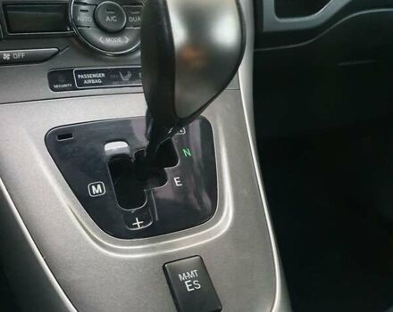 Серый Тойота Аурис, объемом двигателя 1.4 л и пробегом 223 тыс. км за 6700 $, фото 4 на Automoto.ua