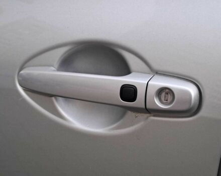 Сірий Тойота Ауріс, об'ємом двигуна 2.2 л та пробігом 216 тис. км за 6690 $, фото 16 на Automoto.ua