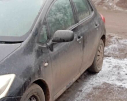 Серый Тойота Аурис, объемом двигателя 1.4 л и пробегом 1 тыс. км за 1600 $, фото 1 на Automoto.ua