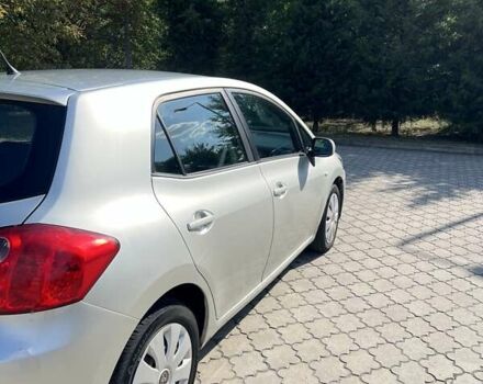 Сірий Тойота Ауріс, об'ємом двигуна 1.36 л та пробігом 270 тис. км за 6200 $, фото 2 на Automoto.ua