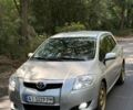 Сірий Тойота Ауріс, об'ємом двигуна 1.6 л та пробігом 142 тис. км за 7200 $, фото 1 на Automoto.ua