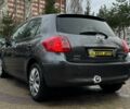 Сірий Тойота Ауріс, об'ємом двигуна 1.4 л та пробігом 264 тис. км за 6999 $, фото 4 на Automoto.ua