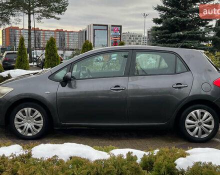 Серый Тойота Аурис, объемом двигателя 1.36 л и пробегом 264 тыс. км за 6999 $, фото 3 на Automoto.ua