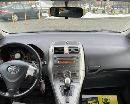 Сірий Тойота Ауріс, об'ємом двигуна 1.4 л та пробігом 264 тис. км за 6999 $, фото 10 на Automoto.ua