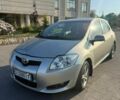 Сірий Тойота Ауріс, об'ємом двигуна 1.6 л та пробігом 277 тис. км за 4999 $, фото 1 на Automoto.ua