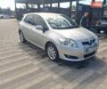 Серый Тойота Аурис, объемом двигателя 1.6 л и пробегом 245 тыс. км за 4999 $, фото 1 на Automoto.ua
