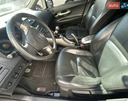 Тойота Аурис 2007 в Киеве на Automoto.ua Серый Тойота Аурис, объемом двигателя 2.2 л и пробегом 250 тыс. км за 7000 $, фото 22 на Automoto.ua