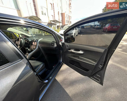 Тойота Аурис 2007 в Киеве на Automoto.ua Серый Тойота Аурис, объемом двигателя 2.2 л и пробегом 250 тыс. км за 7000 $, фото 37 на Automoto.ua