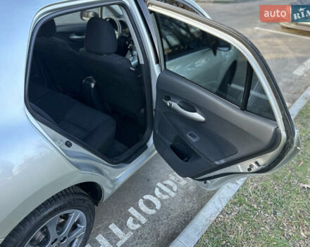 Сірий Тойота Ауріс, об'ємом двигуна 1.6 л та пробігом 155 тис. км за 7300 $, фото 21 на Automoto.ua