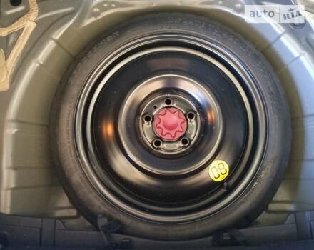 Серый Тойота Аурис, объемом двигателя 1.4 л и пробегом 271 тыс. км за 6999 $, фото 46 на Automoto.ua