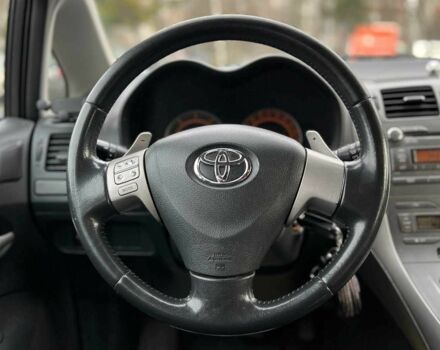 Сірий Тойота Ауріс, об'ємом двигуна 1.4 л та пробігом 264 тис. км за 6999 $, фото 9 на Automoto.ua