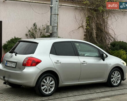 Сірий Тойота Ауріс, об'ємом двигуна 2 л та пробігом 219 тис. км за 6999 $, фото 3 на Automoto.ua