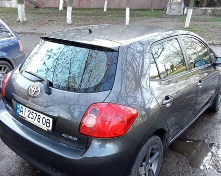 Серый Тойота Аурис, объемом двигателя 1.6 л и пробегом 260 тыс. км за 5850 $, фото 3 на Automoto.ua