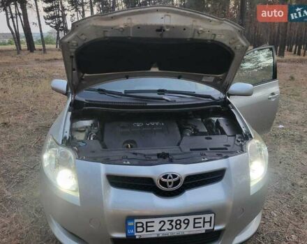 Серый Тойота Аурис, объемом двигателя 1.6 л и пробегом 186 тыс. км за 7000 $, фото 1 на Automoto.ua